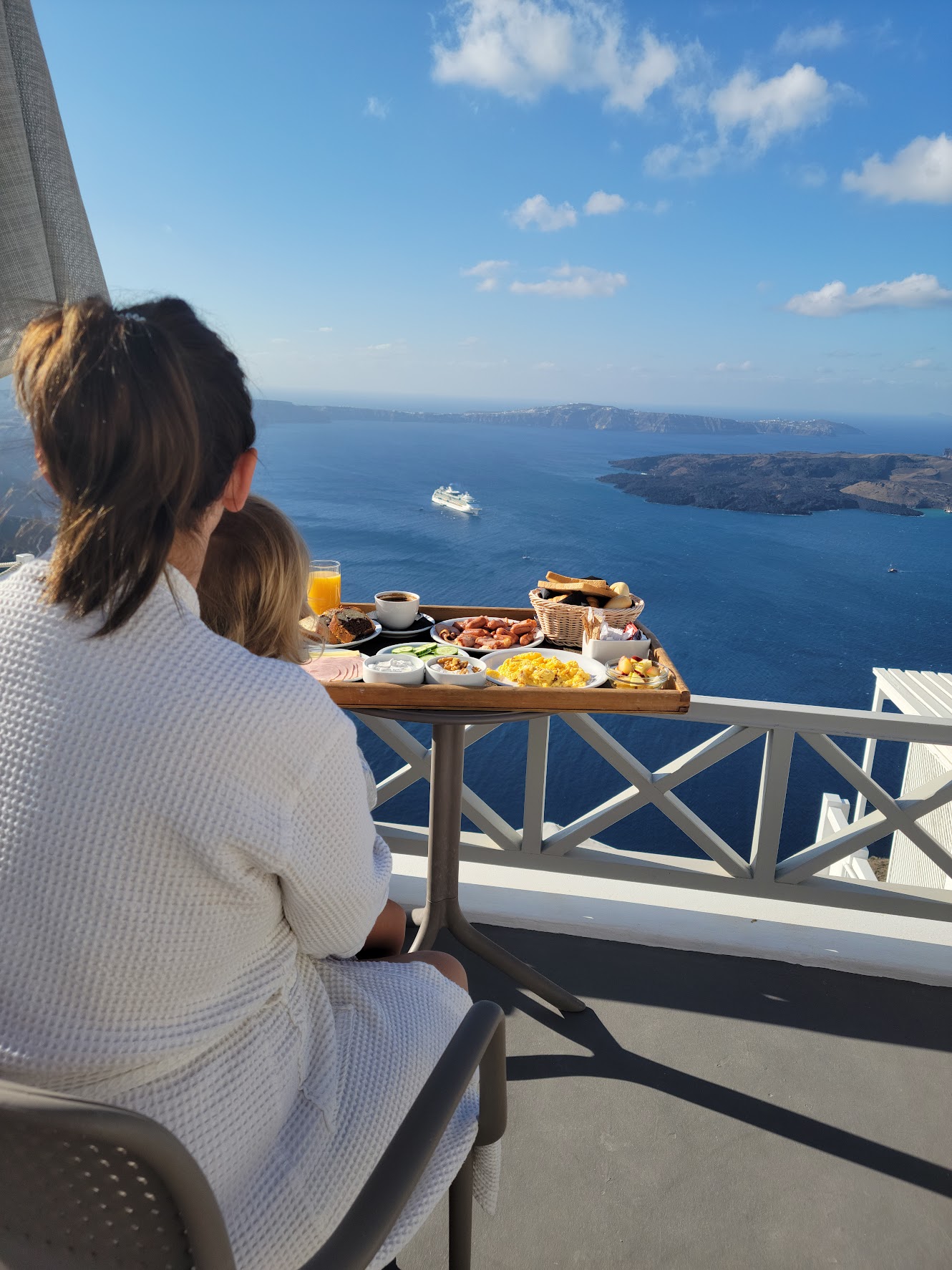 Luxury breakfast service with caldera view at Gorgona Villas